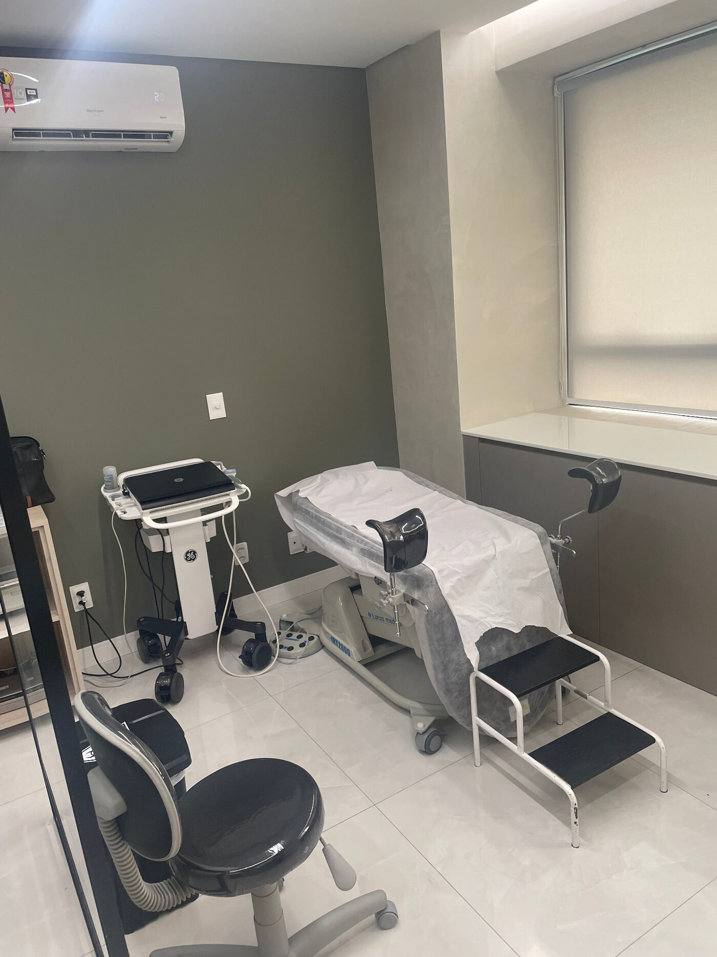 Sala de exames com ultrassom GE